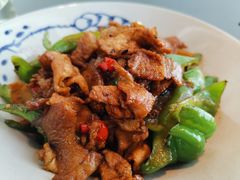 辣椒炒肉-鸽子侯·家宴·平价海鲜(市图书馆店)