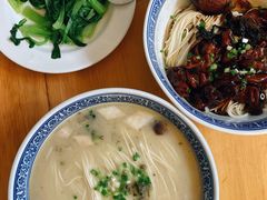 鲍蛤蛏海鲜面-沪西老弄堂面馆(定西路店)