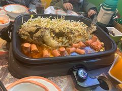-川渝窈妹纸包鱼·齐齐哈尔烤肉