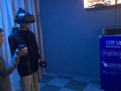 -VR 间客漫·PS电玩·虚拟现实包间游戏电竞(街道口店)