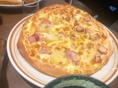 培根鸡肉双拼披萨-萨莉亚意式餐厅(杭州滨江天街店)