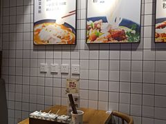 -鑫花溪牛肉米粉(人民广场店)