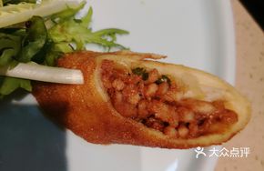 Sauce-Flavored Pork Roll-Ups