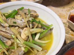 -琥珀老六龙虾(四里河店)