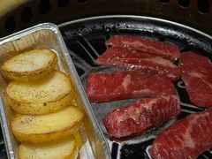 -炼火烤肉店