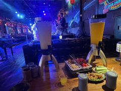 -喜鹊音乐酒馆(西街店)