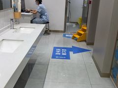 -咿呀口腔(光谷分院)