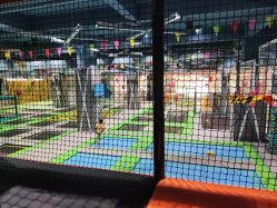 -反弹蹦床公园·亲子乐园·团建·派对(尚品奥莱店)