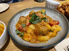 -HELLO 27 意面·沙拉·帕尼尼