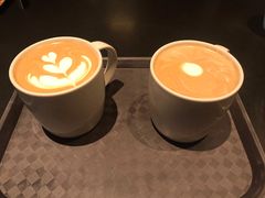 -星巴克(杭州湖滨银泰E区店)