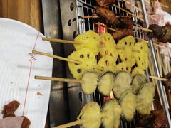 -哈尔滨小酒馆·鲜肉现穿自助烧烤(康新花园店)