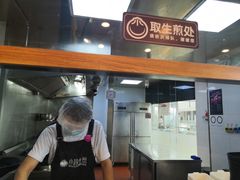 -小杨生煎(金山百联购物中心3楼店)