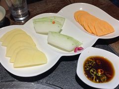 小三拼-大匠工房古船木艺术餐厅·猪肚鸡专门店(长白仙岛店)