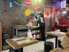 -肥汁米蘭香港米线(定西路店)