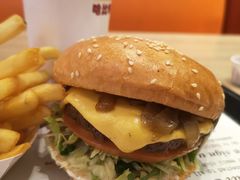 -The Habit Burger Grill 哈比特汉堡(复兴soho店)