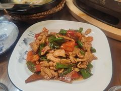 -缘来聚·徽菜名店(黄山宏村店)