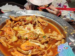 -胖哥俩肉蟹煲(湖滨银泰in77店)