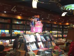 -西西弗书店&矢量咖啡(壹方购物中心店)