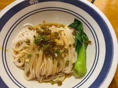 -霸蛮湖南菜·牛肉粉(荣京西街店)