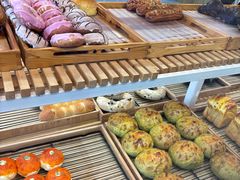 -焙丽拾光(麦凯乐直营店)