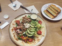 -HELLO 27 意面·沙拉·帕尼尼