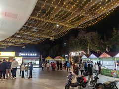 -百联临沂购物中心(临沂路店)