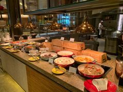 自助取餐区-华邑酒店·鲜艳全日自助餐厅