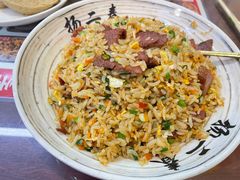 招牌烤肉炒饭-扬二春炒饭(国庆路总店)