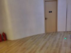 -涨巢·潮玩水疗局