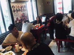 大堂-旺川园·毛血旺·辣子鸡(解放碑店)