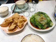 油淋生菜-外婆小聚茶餐厅·生日·团建(市民中心店)