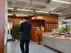 -无奔眼镜·蔡司·依视路授权店(马家堡店)