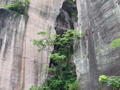 -伍山石窟