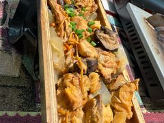 -刘姐啤酒鱼民族演艺餐厅(西街总店)