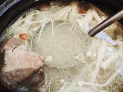 -老火大骨头汤馆