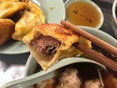 鲜肉锅贴/只-味一早餐(新芝路店)