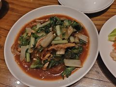 -泉畔人家·老济南经典鲁菜(大明湖店)
