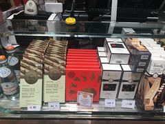 -VENCHI 闻绮(北京国贸商城店)