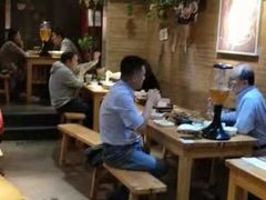 大堂-管氏翅吧(护国寺店)