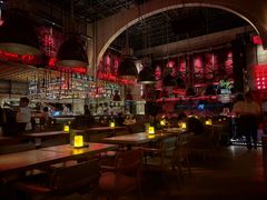 -FOUR PLAY BAR