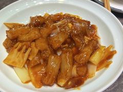 葱烧蹄筋-闫府私房菜·百年鲁菜(恒隆店)