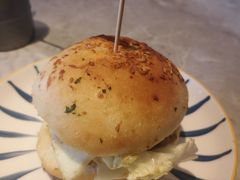 -必胜客(尹山湖歌林公园店)