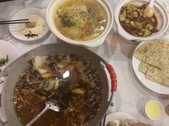 -鑫巴蜀小镇 · 水煮鱼专研店(玉桥店)