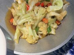 -卢大鲜鱼头捞饭(美利广场店)