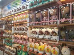 -LINE FRIENDS Garosu-gil Flagship Store