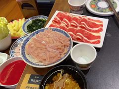 -沸炉重庆老火锅(军事博物馆店)