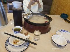 -蜀八婆鲍鱼鸡煲虾(宝安坪洲店)