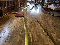 -新华书店(解放中路店)