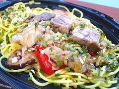 -全家便利店(愚园店)