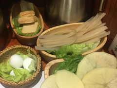 -独食火锅·半米屋台(直营总店)